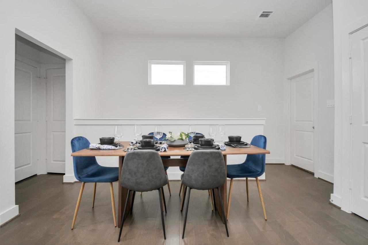 Casa Azure - New Modern 3 Bedroom Med Center, Nrg, Uh ヒューストン エクステリア 写真