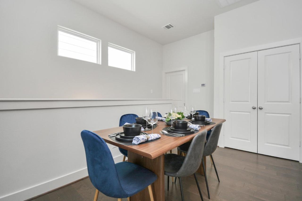 Casa Azure - New Modern 3 Bedroom Med Center, Nrg, Uh ヒューストン エクステリア 写真